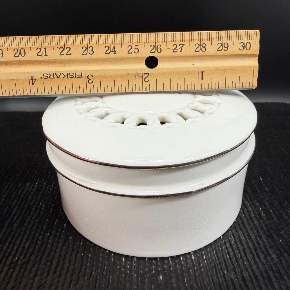 Pandora White Ceramic Round Jewelry Box Black Velvet Lining Lattice Lid 4 Inch